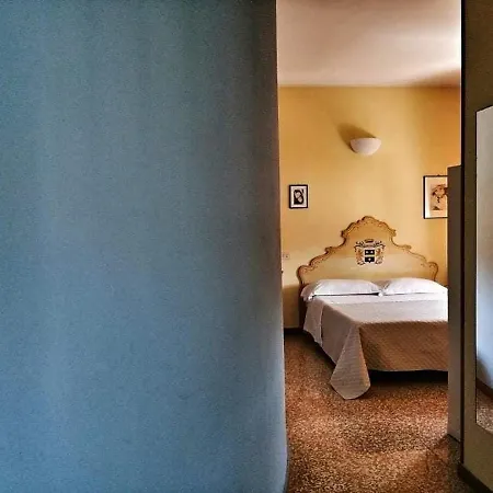 Hotel Sant'anna 3*