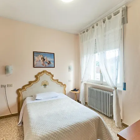 Hotel Sant'anna 3*